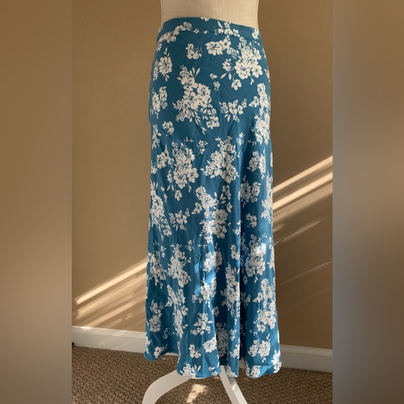 Old Navy Dresses & Skirts - Blue Floral Maxi Skirt